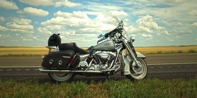 YOUR DEFINITIVE GUIDE TO SELECTING MOTORCYCLE ENGINE OIL